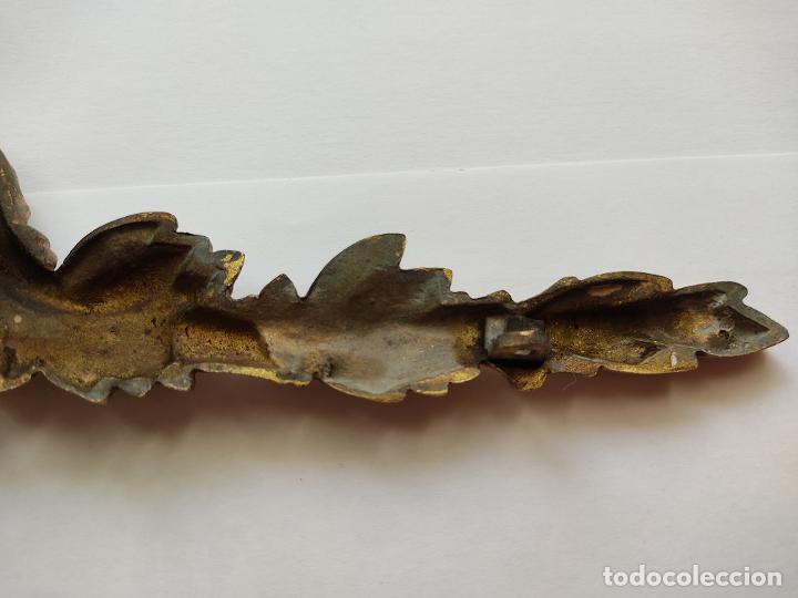 Antig&uuml;edades: Antiguo copete de bronce - Foto 16