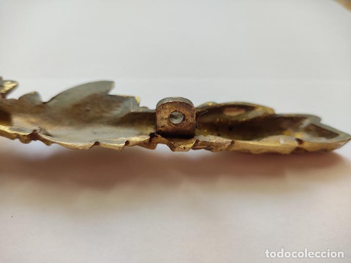 Antig&uuml;edades: Antiguo copete de bronce - Foto 17