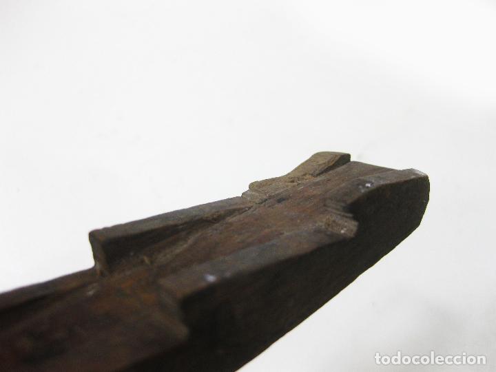Antig&uuml;edades: ANTIGUO UTIL DE MADERA CON CU&Ntilde;AS DE PROFESION DESCONOCIDA - Foto 6