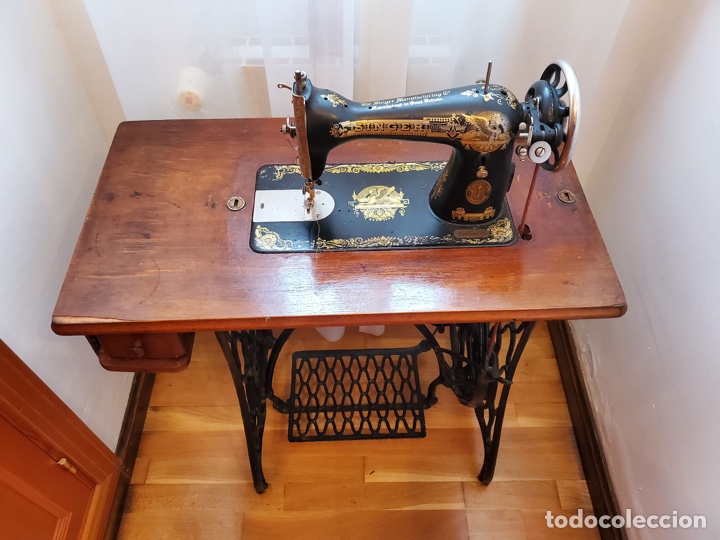 Antig&uuml;edades: Maquina de coser antigua Singer - Foto 5
