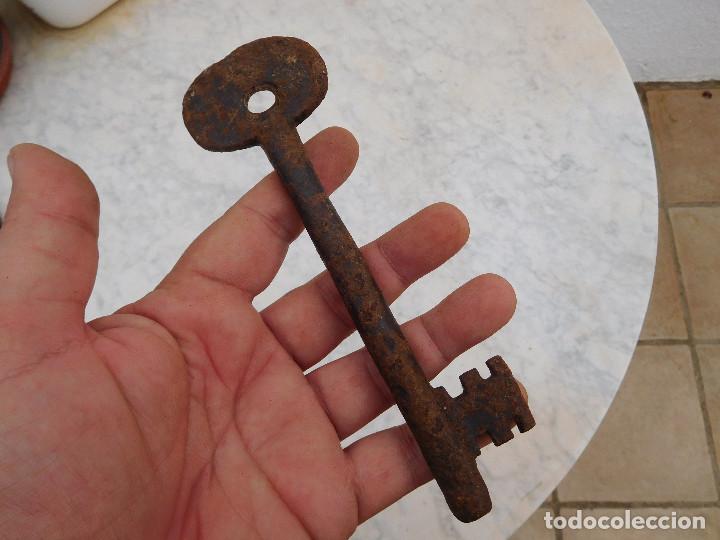 Antig&uuml;edades: Llave del siglo XVII - Foto 5