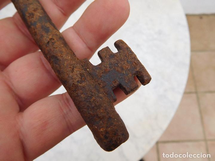 Antig&uuml;edades: Llave del siglo XVII - Foto 6