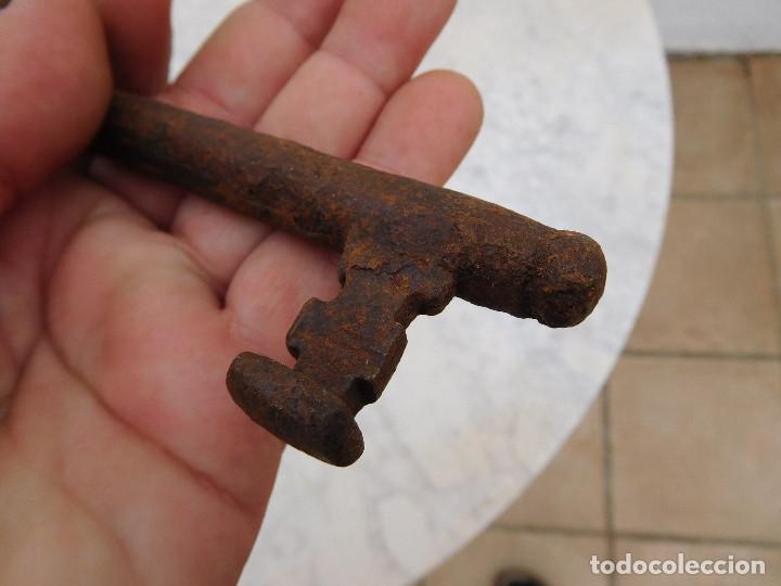 Antig&uuml;edades: Llave del siglo XVIII - Foto 7