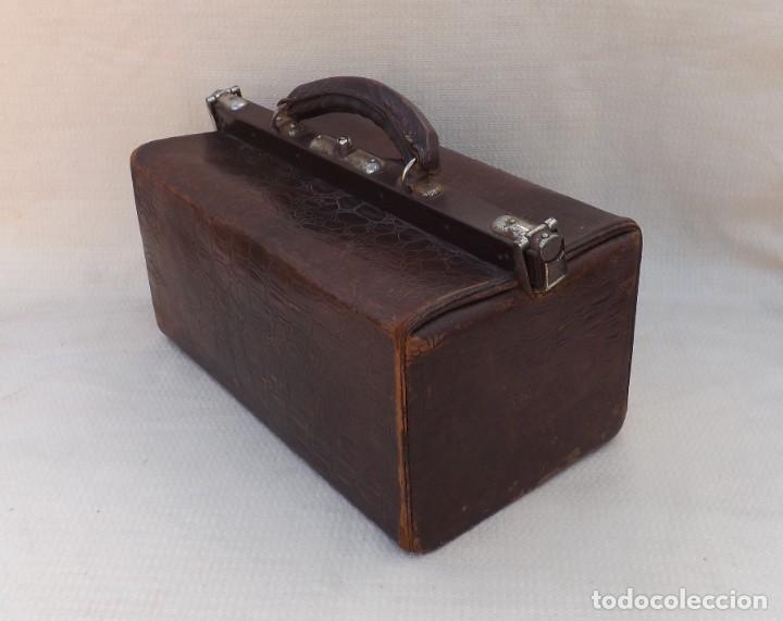 Antig&uuml;edades: ANTIGUO MALET&Iacute;N DE M&Eacute;DICO - Foto 5
