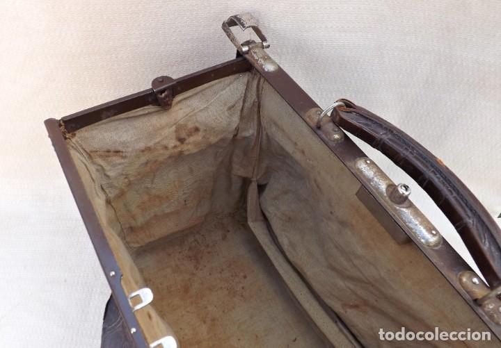 Antig&uuml;edades: ANTIGUO MALET&Iacute;N DE M&Eacute;DICO - Foto 8
