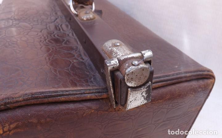 Antig&uuml;edades: ANTIGUO MALET&Iacute;N DE M&Eacute;DICO - Foto 11