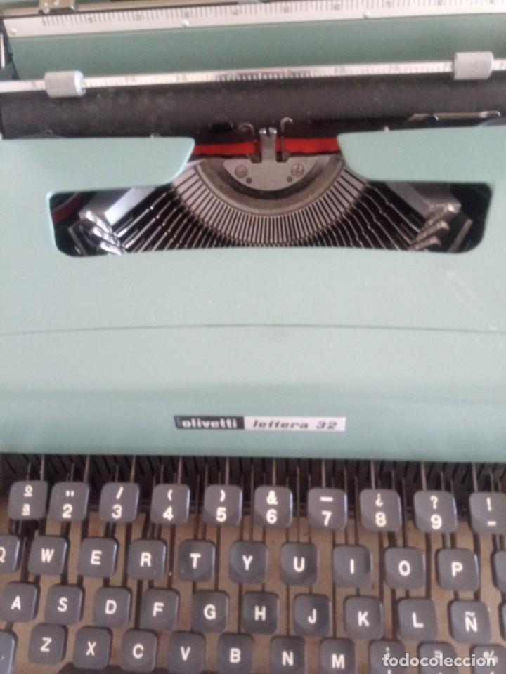 Antig&uuml;edades: Maquina de escribir olivert - Foto 1