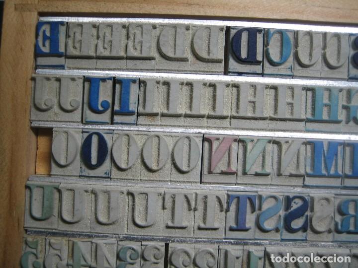 Antig&uuml;edades: imprenta - abecedario letras de goma - ref X3 - Foto 8