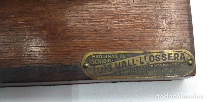 Antigüedades: Máquina de escribir Mignon, de Luis Vall- Llosera, en madera, baquelita y acero, hacia 1924. - Foto 16 - 296621808
