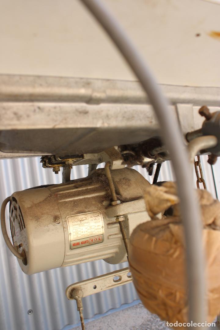 Antig&uuml;edades: M&aacute;QUINA DE COSER INDUSTRIAL TYPICAL - Foto 4