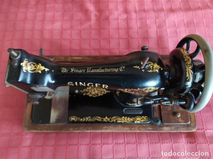 Antig&uuml;edades: ANTIGUA M&Aacute;QUINA DE COSER SINGER - Foto 4