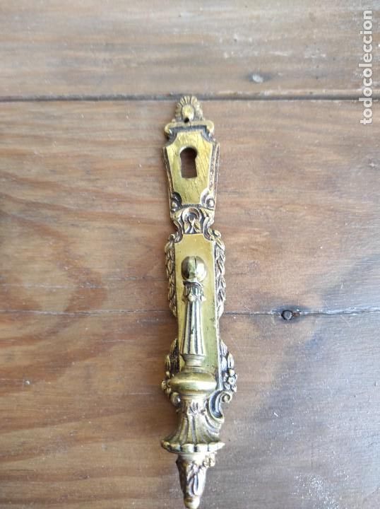 Antig&uuml;edades: Tirador de bronce - Foto 1