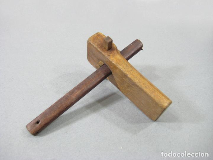 antiguo gramil de carpintería en madera - Compra venta en todocoleccion