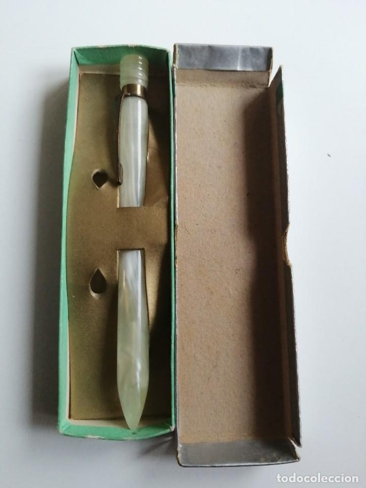Antig&uuml;edades: Un term&oacute;metro y una funda de term&oacute;metro de m&eacute;dico - Foto 3