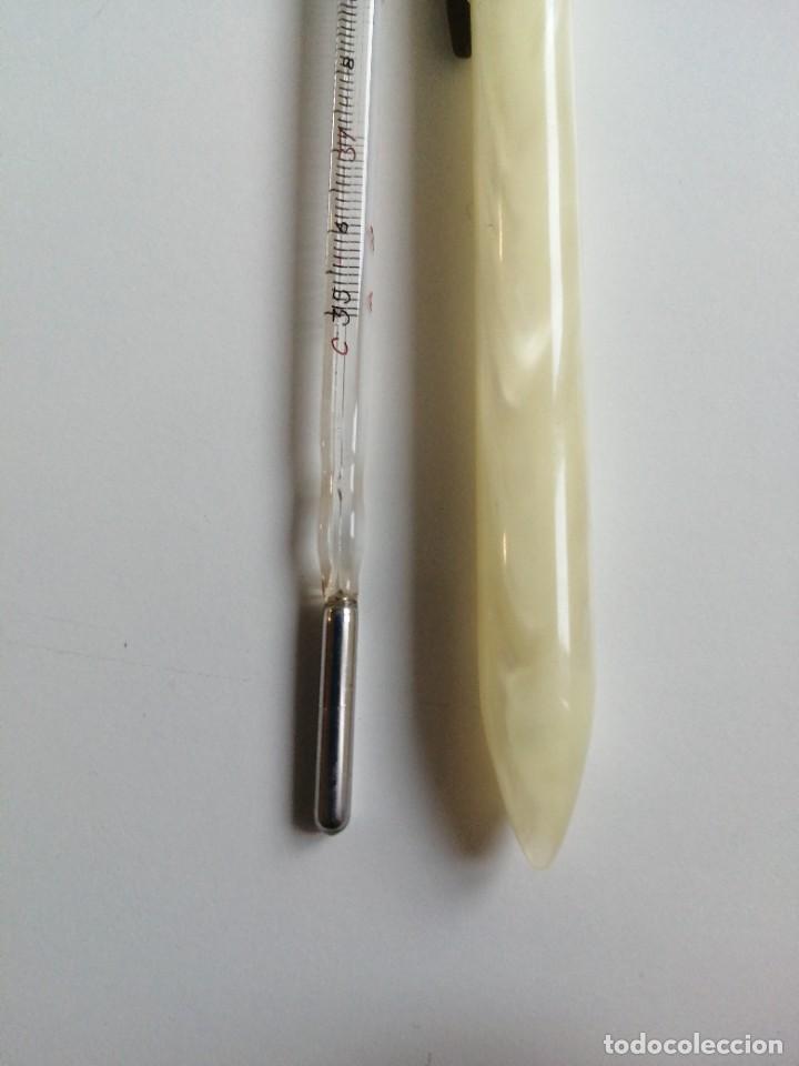 Antig&uuml;edades: Un term&oacute;metro y una funda de term&oacute;metro de m&eacute;dico - Foto 9