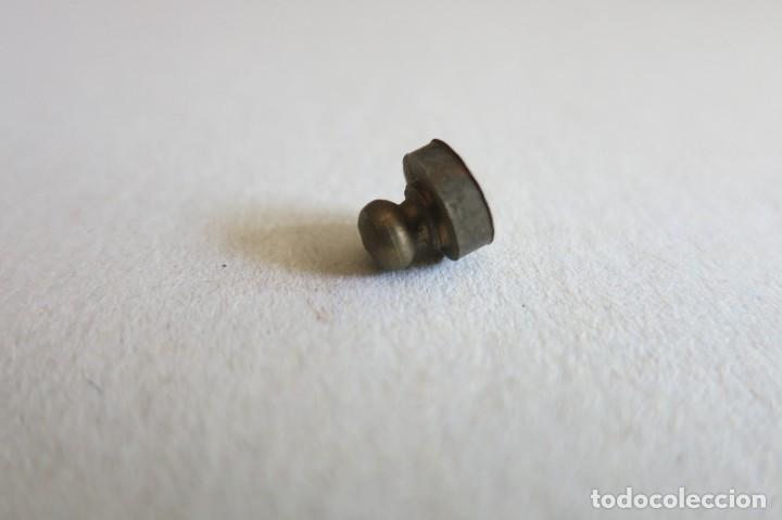 Antig&uuml;edades: pesa de 1 gramo antigua - Foto 2