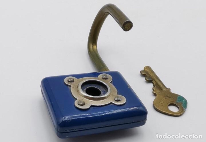 Antigüedades: Antiguo candado con llave 7 cm hierro azul - Foto 5 - 298303083