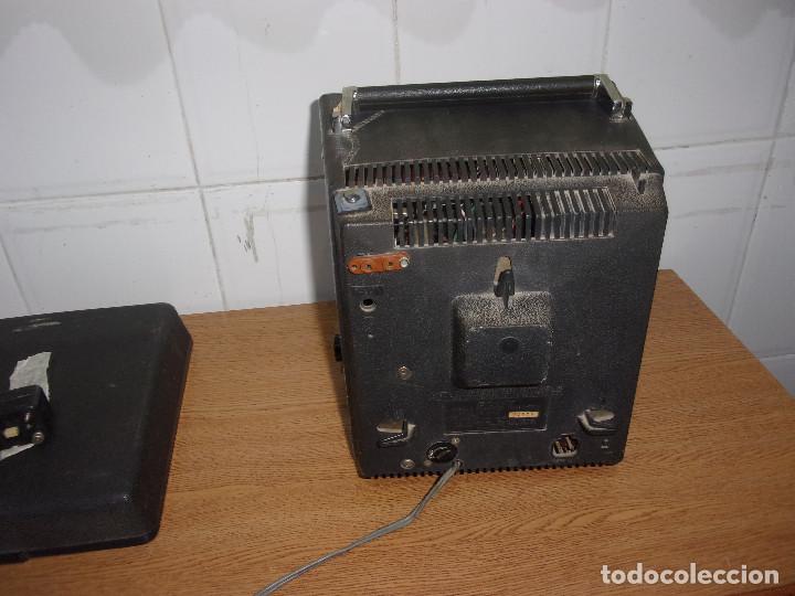 Antig&uuml;edades: TELEVISOR BLANCO Y NEGRO PORTATIL SONY SOLID STATE VINTAGE. - Foto 3
