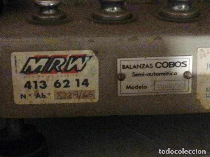 Antig&uuml;edades: Balanza antigua de pesas marca COBOS - Foto 3