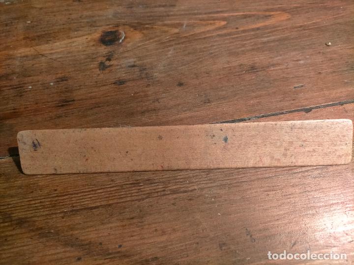 Antig&uuml;edades: Regla metro de madera de colegio 20cm - Foto 6