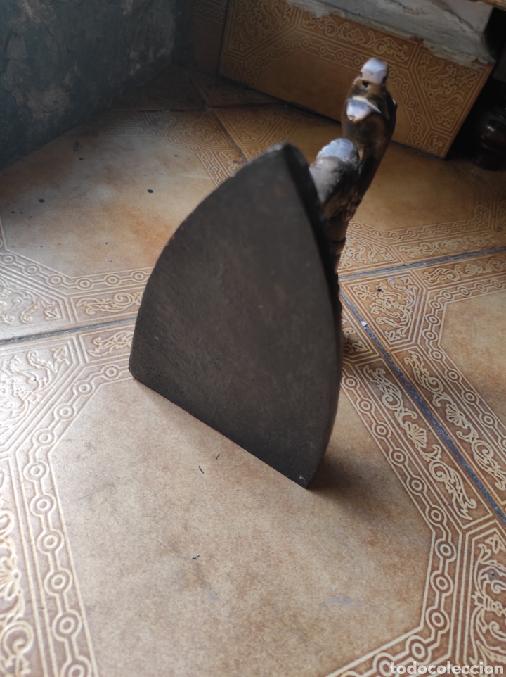Antig&uuml;edades: Antigua Plancha Zoomorfa de Bronce y Hierro - Foto 16