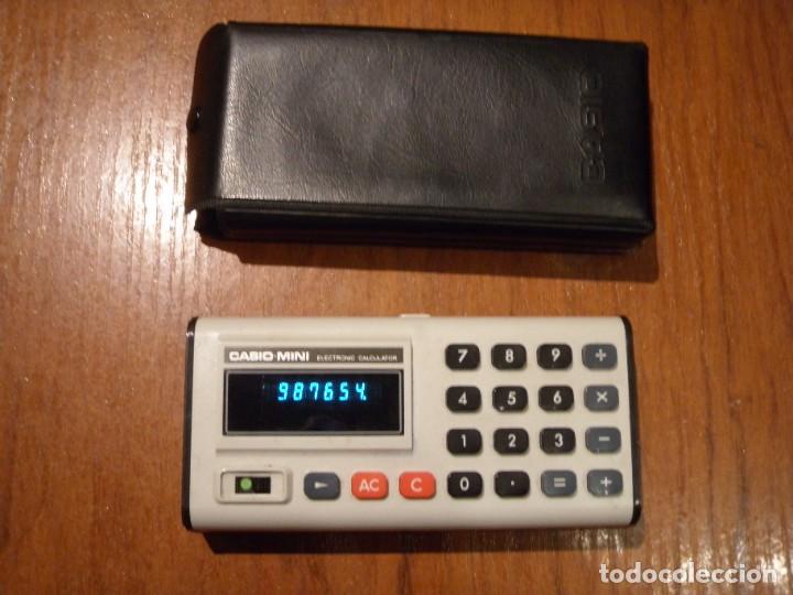 Antig&uuml;edades: CALCULADORA CASIO MINI BLANCA CON FUNDA FUNCIONANDO - Foto 2