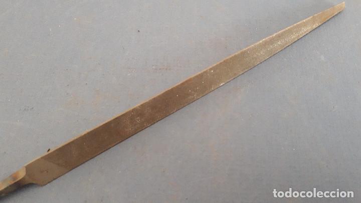 Antig&uuml;edades: lima triangular &Ouml;berg Sweden, 26x1,5cm aprox, se&ntilde;ales de uso - Foto 1
