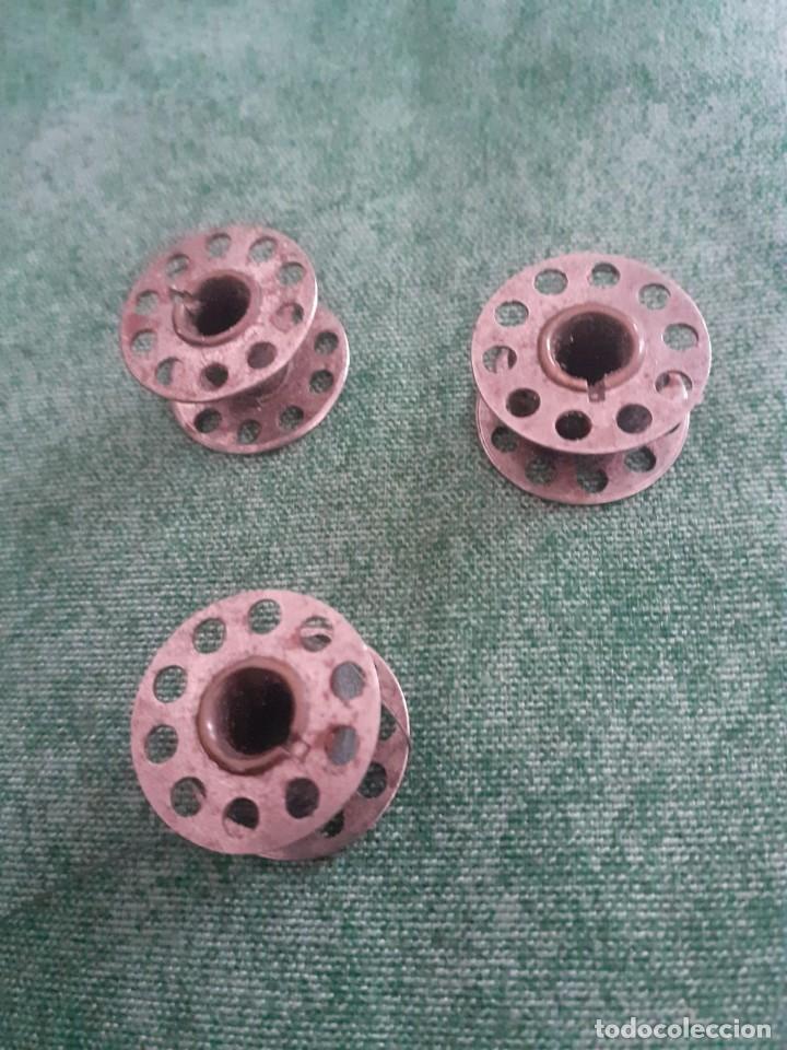 Antig&uuml;edades: Accesorios de m&aacute;quina de coser - Foto 2