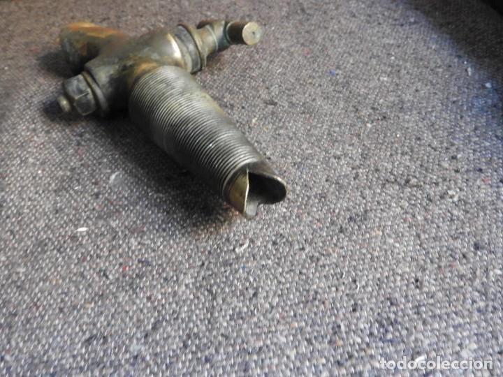 Antig&uuml;edades: ANTIGUO GRIFO DE UNA FUENTE DE BRONCE - Foto 5