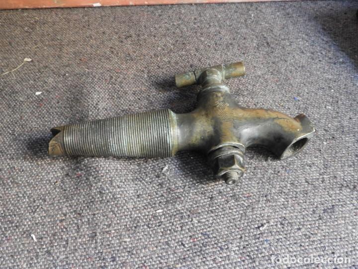 Antig&uuml;edades: ANTIGUO GRIFO DE UNA FUENTE DE BRONCE - Foto 7