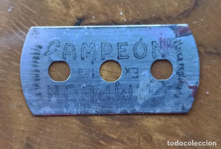 Antig&uuml;edades: Hoja de afeitar Campe&oacute;n sin sobre - Foto 1