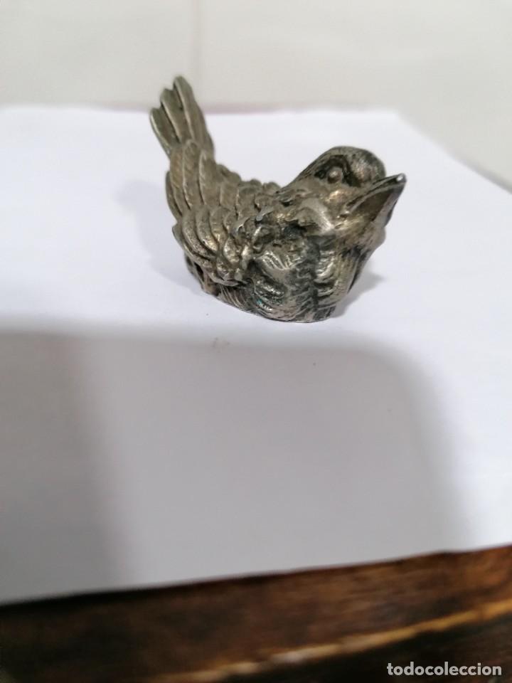 Antig&uuml;edades: C8 - Pajarito de hierro macizo. . - Foto 2