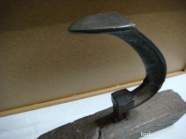 Antig&uuml;edades: HORMA DE ZAPATERO-(&) - Foto 2