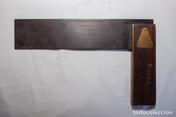 Antig&uuml;edades: Escuadra antigua - Foto 1