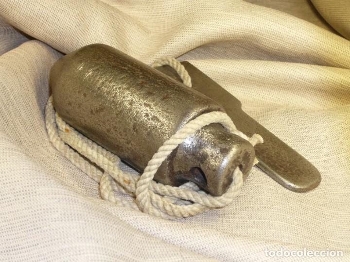 Antig&uuml;edades: Plomada construcci&oacute;n hierro con nuez. Plumb bob iron construction with nut. - Foto 5