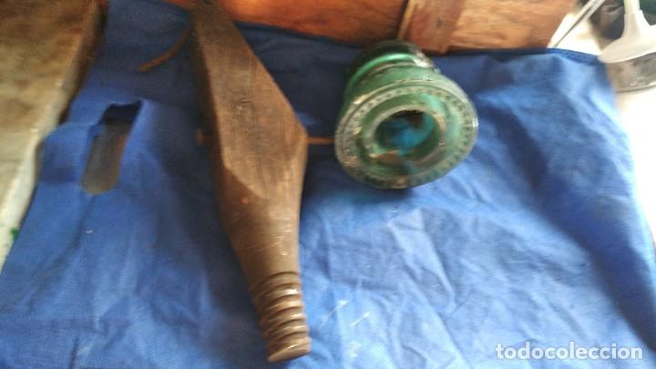 Antig&uuml;edades: jicara-aislante verde con madera - Foto 4