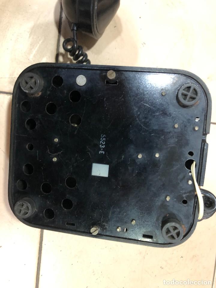 Tel&eacute;fonos: Tel&eacute;fono de mesa antiguo de baquelita - Foto 5
