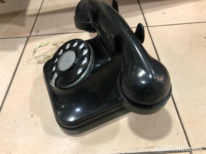Tel&eacute;fonos: Tel&eacute;fono de mesa antiguo de baquelita - Foto 6