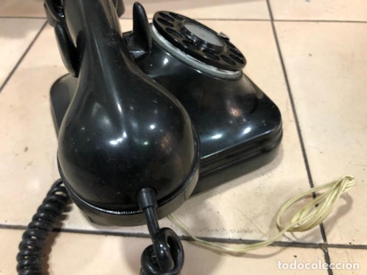 Tel&eacute;fonos: Tel&eacute;fono de mesa antiguo de baquelita - Foto 8