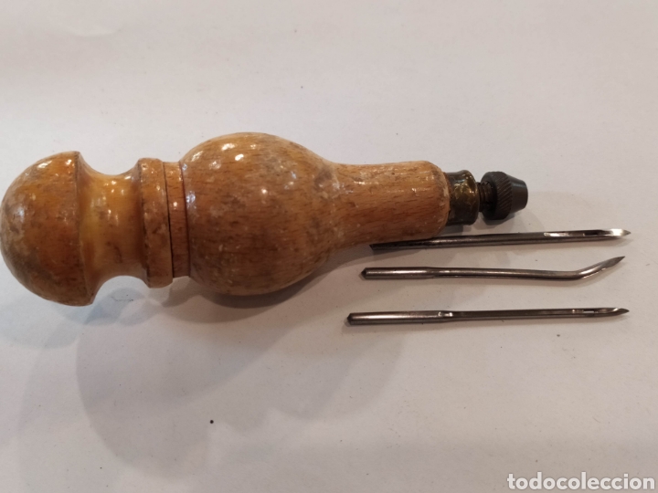 Antig&uuml;edades: Herramienta con agujas, cosido cuero. - Foto 1