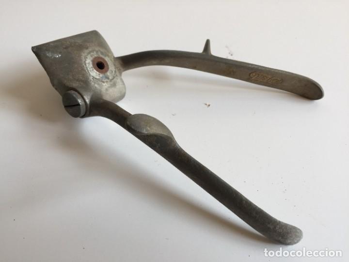 Antig&uuml;edades: Cortadora de pelo GURELAN para piezas - Foto 1