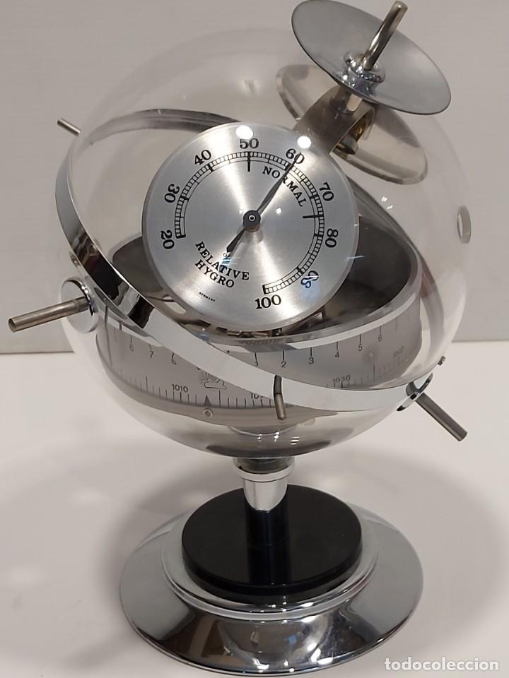 Estación Meteorológica Analógica De Blanco Vintage Latón TFA 2020475B Sputnik Retro 