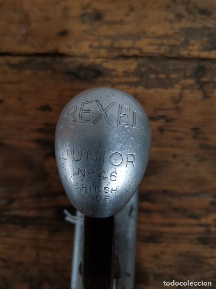 Antig&uuml;edades: Grapadora antigua Rexel con grapas - Foto 3