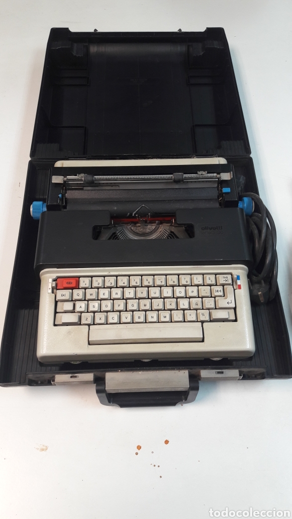 Antig&uuml;edades: Maquina de escrivir Olivetti lettera 36 - Foto 1