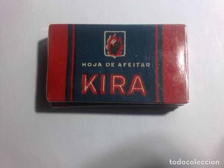 Antig&uuml;edades: 10 CUCHILLAS DE AFEITAR MARCA KIRA - Foto 1