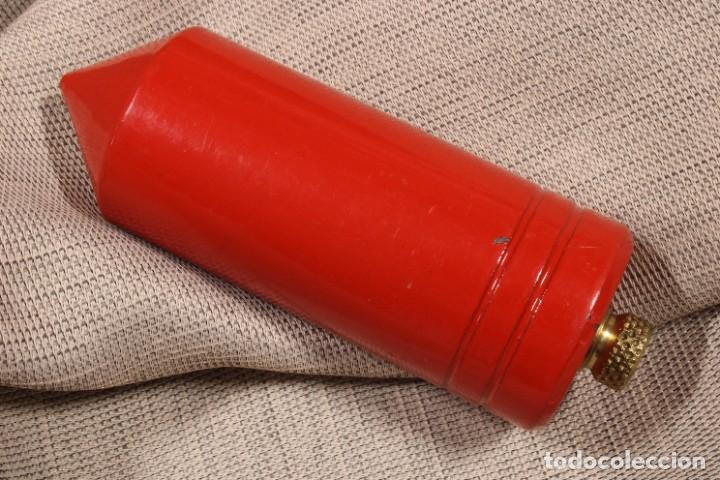 Antig&uuml;edades: Plomada construcci&oacute;n roja. S. XX. Plumb bob red construction. - Foto 1