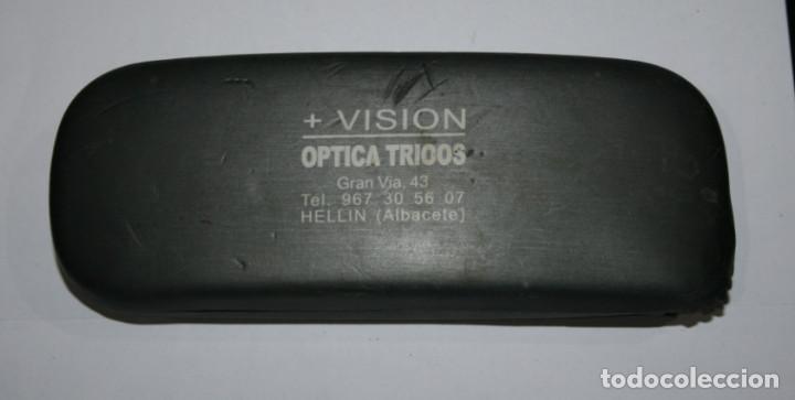 Antig&uuml;edades: FUNDA RIGIDA PARA GAFAS, OPTICA TRIOOS HELLIN - Foto 1