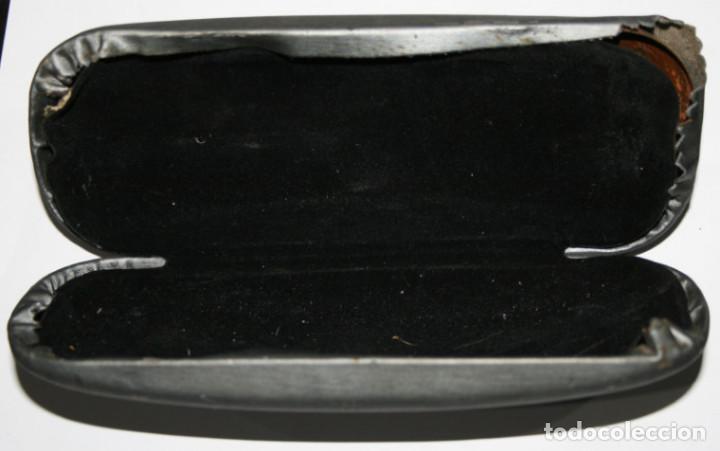 Antig&uuml;edades: FUNDA RIGIDA PARA GAFAS, OPTICA TRIOOS HELLIN - Foto 2