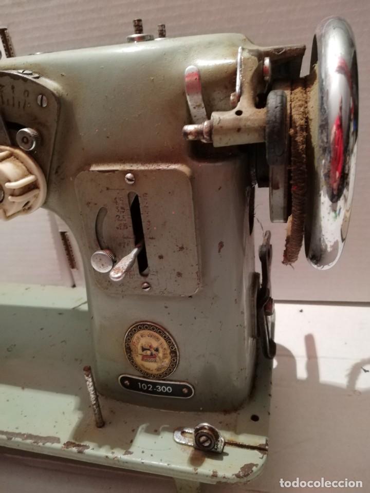 Antigüedades: Maquina de coser alfa 102-300 - Foto 2 - 304635738
