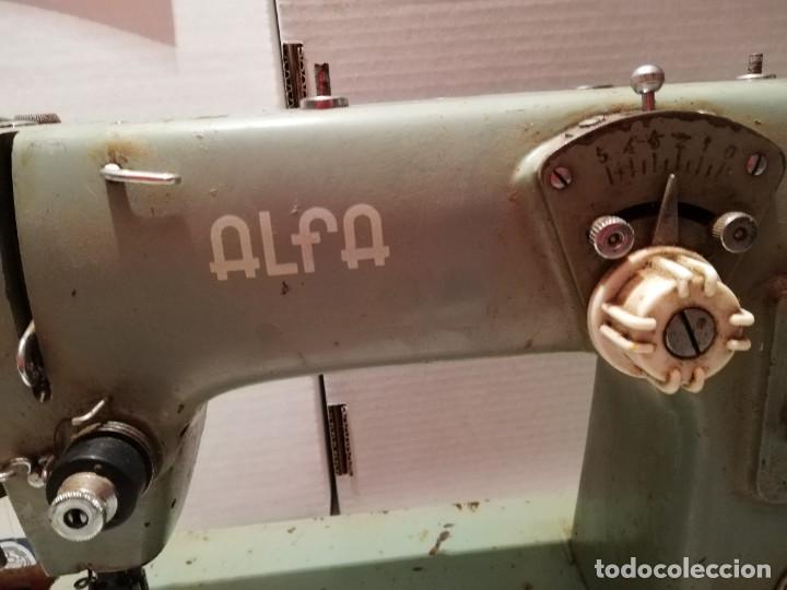 Antigüedades: Maquina de coser alfa 102-300 - Foto 3 - 304635738